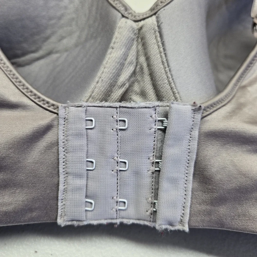 Bali Women Bra 42D Gray T Shirt Underwired Lace Strap Adjustable‎ Lightly Lined
